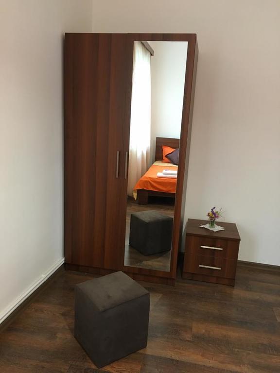 Family & Friends Guest House Dilijan Bagian luar foto